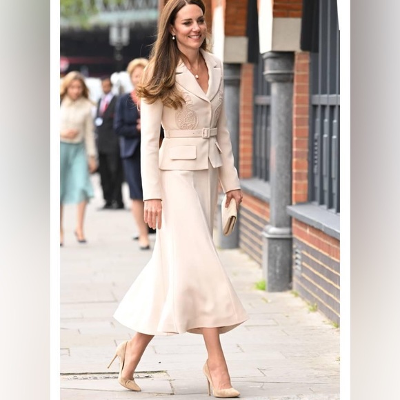 Self portrait Tailored Crepe Lace Detail Midi Dress - Picture 7 of 7